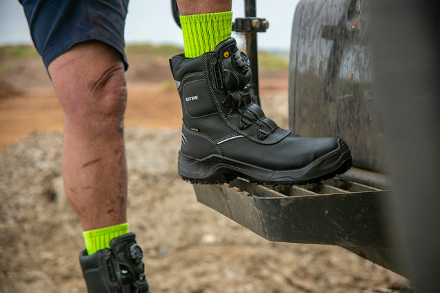 Construction Boots & Shoes