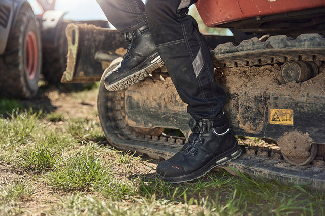 The Most Comfortable And Lightweight Work Boots and Safety Shoes in Australia
