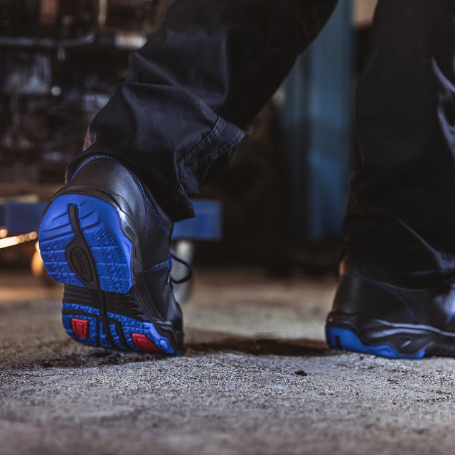 Elten Reaction Wide Work Boots For Large Feet. Size 15 and 16. Extra Large Steel Cap Boots For Big Feet.