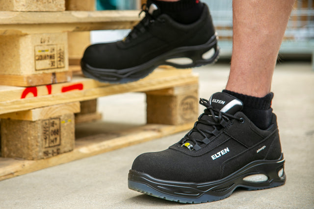 Shop Online For Wide and Comfy Safety Shoes With Composite Toe Cap
