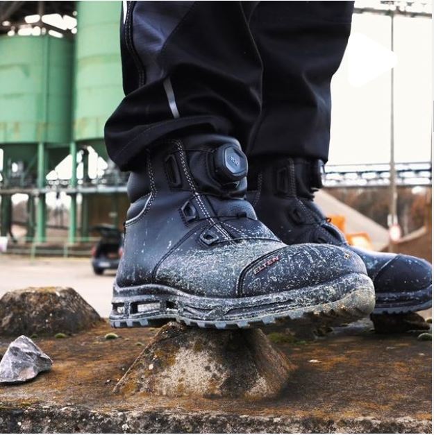 Tough and Robust Work Boots For Heavy Duty Safety Work